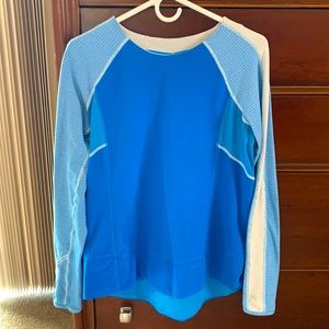Lululemon white & blue fleece top - size 8
